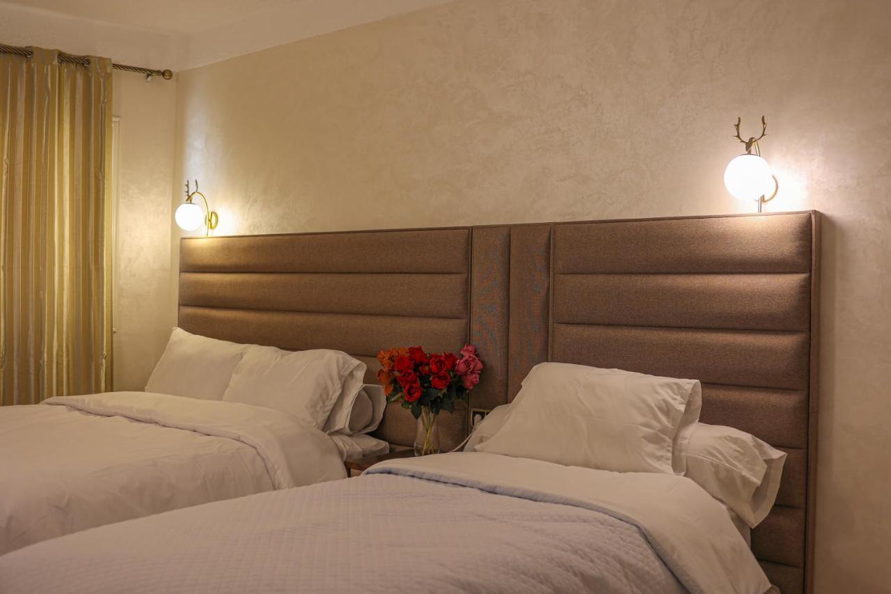 Hotel Des Lilas Уджда Екстериор снимка