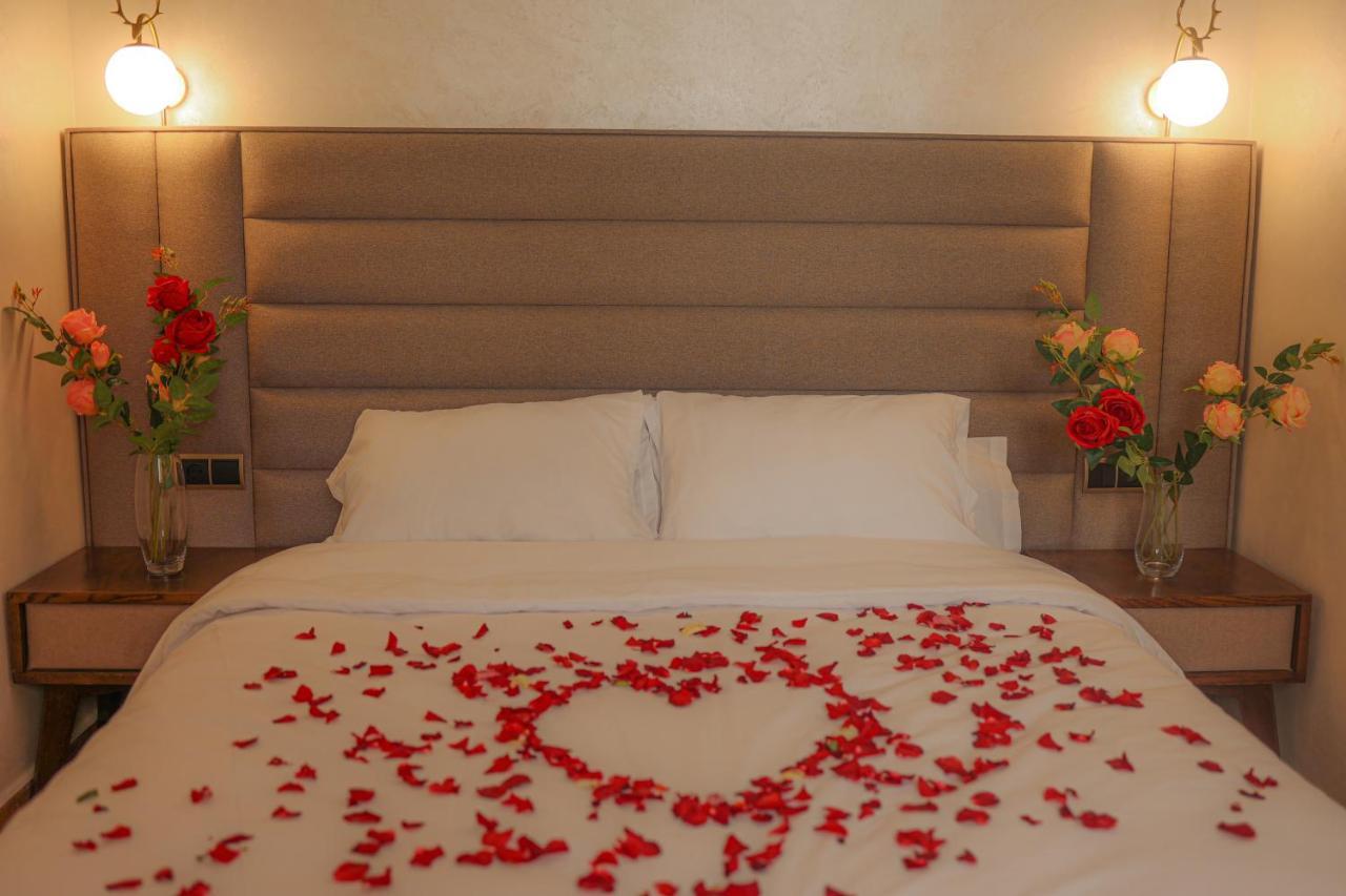 Hotel Des Lilas Уджда Екстериор снимка
