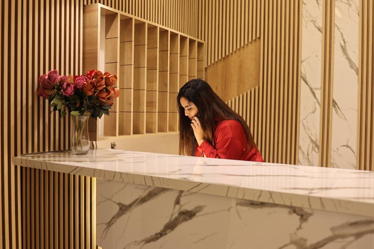 Hotel Des Lilas Уджда Екстериор снимка